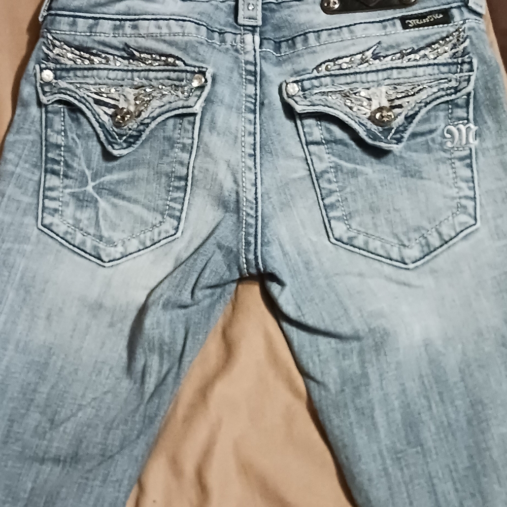 Miss Me Buckle Exclusive Distressed Bejeweled Flap Pocket Skinny Jeans Size 27